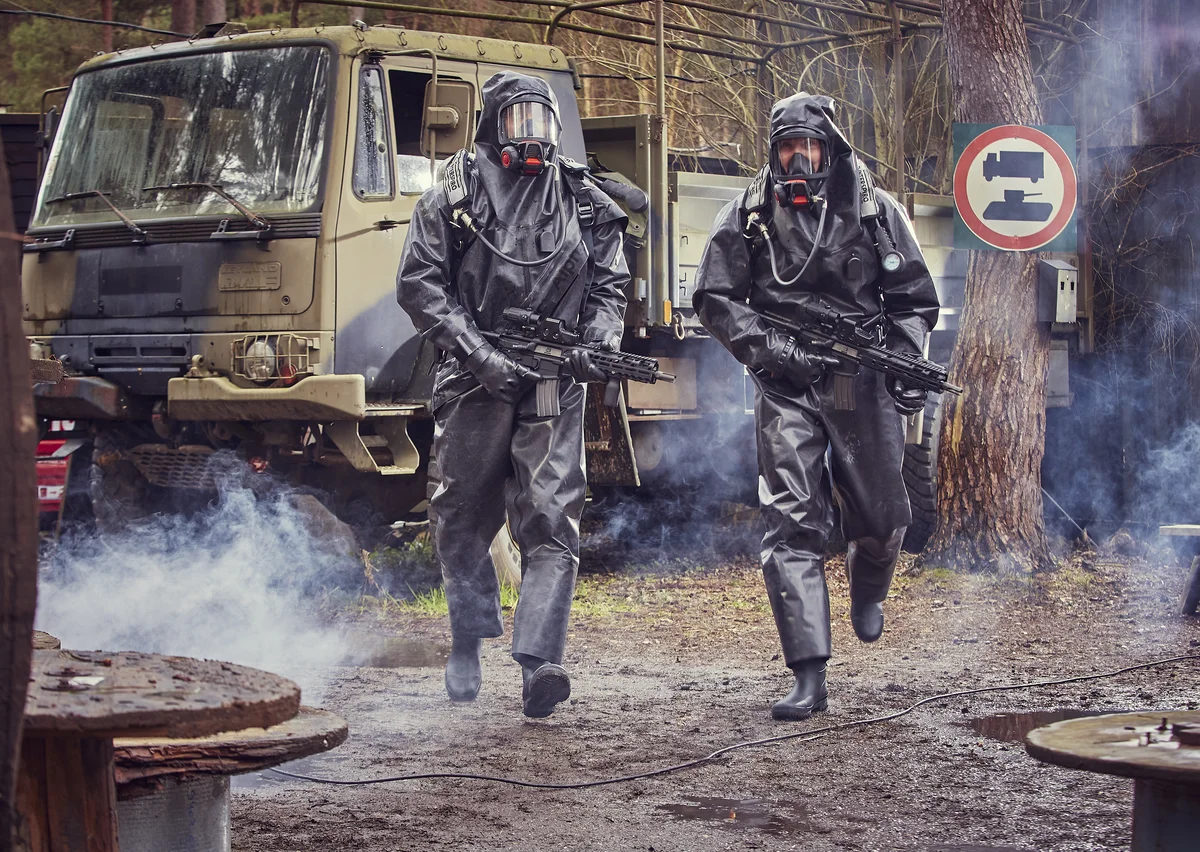 AlphaTec Phantom Gas Tight Suits with Weapons (1)